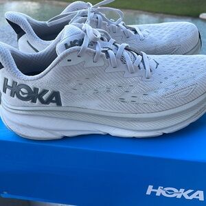 M Clifton 9 Hoka